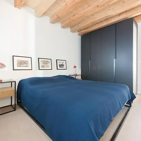 Ca' Ferrando, Brand New Apartment, Experienced Host! Διαμέρισμα