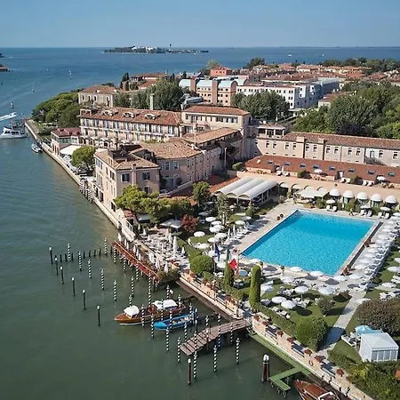 Apartment Ca' Ferrando, Brand New Apartment, Experienced Host! Venice