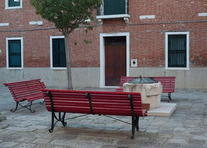 Апартаменты Ca' Ferrando, Brand New Apartment, Experienced Host!